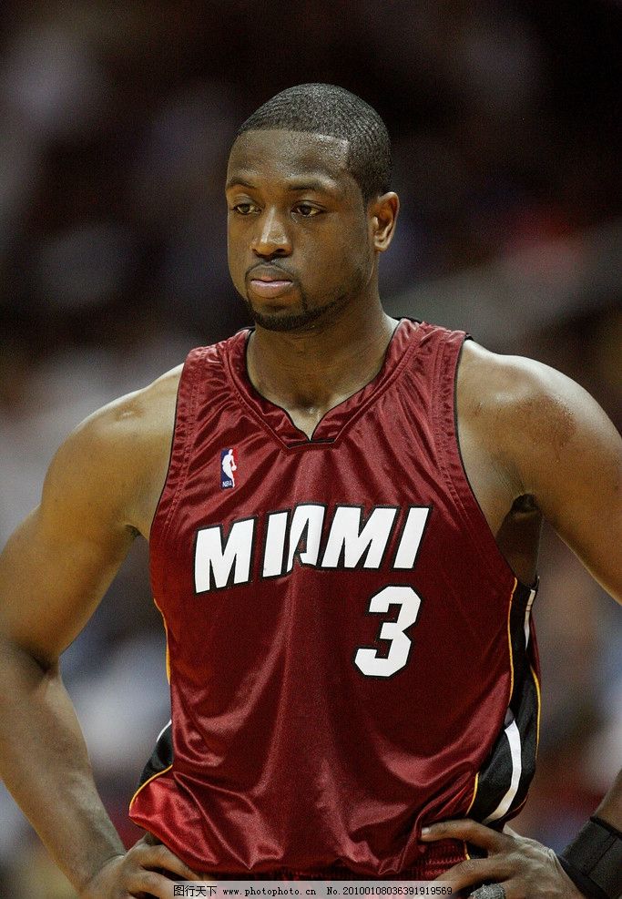 罗马诺：迪乌夫的最终转会费为2500万欧元，并已确保全额支付（罗马诺：迪乌夫最终身价2500万欧，款项已全部到位）